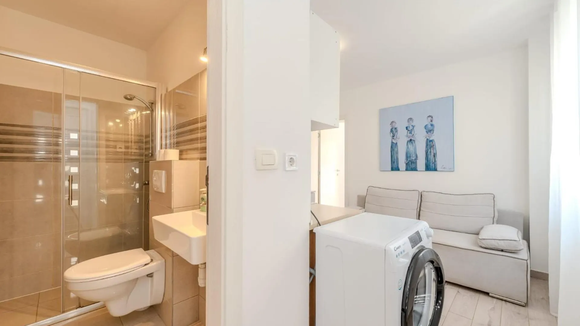 Villa Carlotta Zadar 0*,