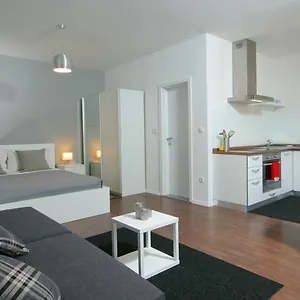 charm-apartments-and-rooms.splithotels.org/