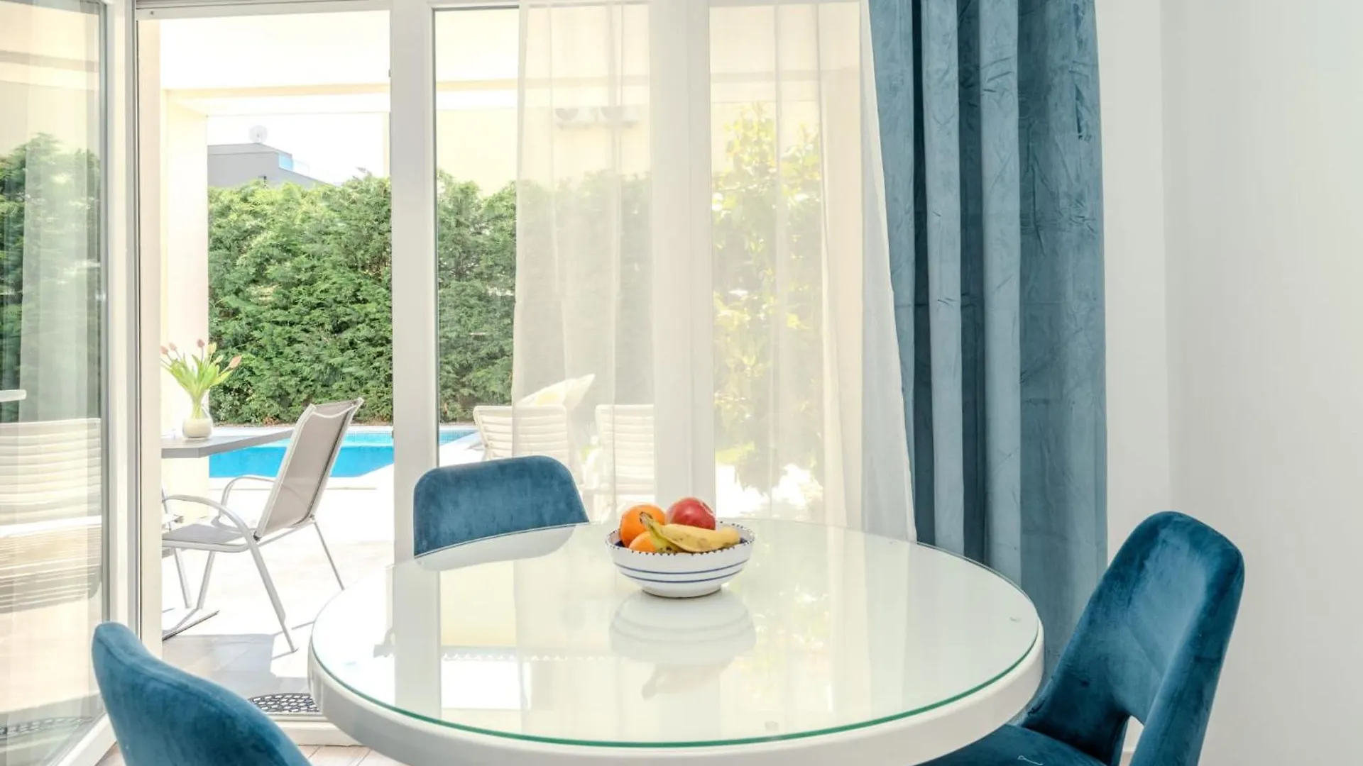 Апартаменты Villa Carlotta Задар
