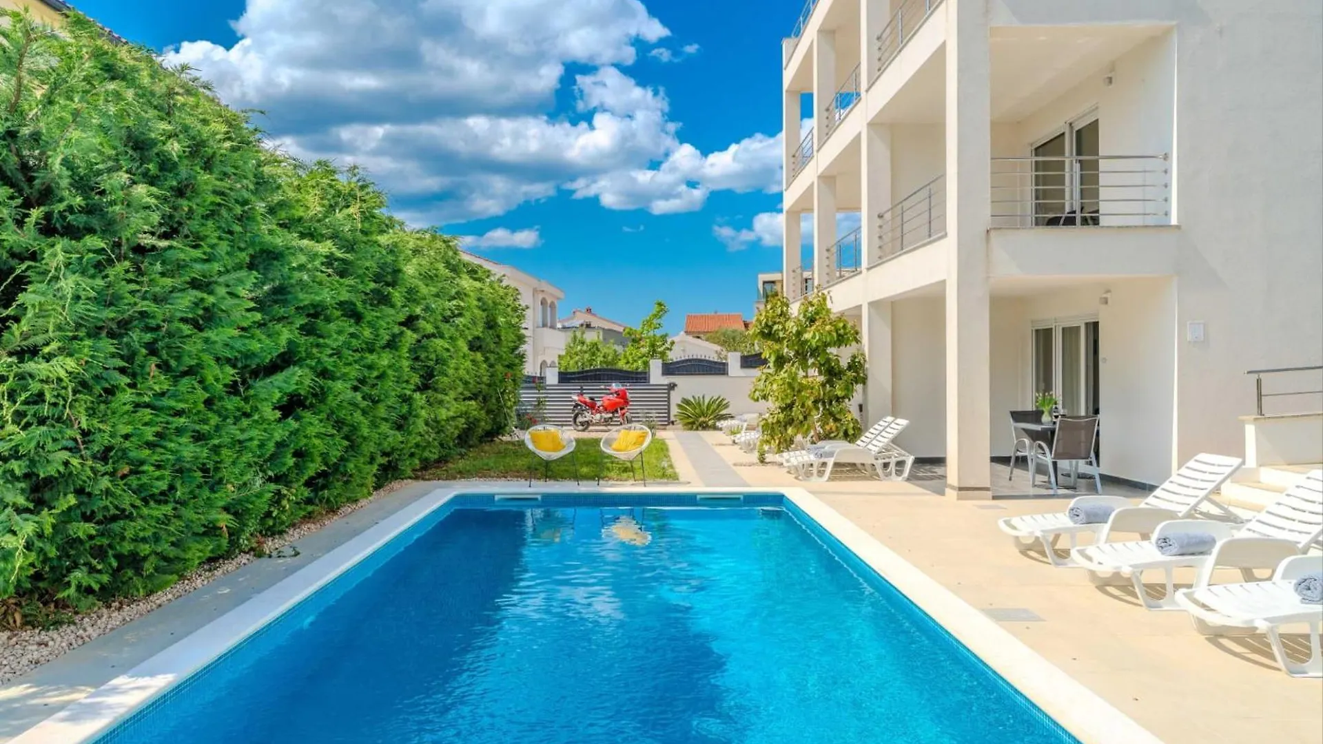 Апартаменты Villa Carlotta Задар